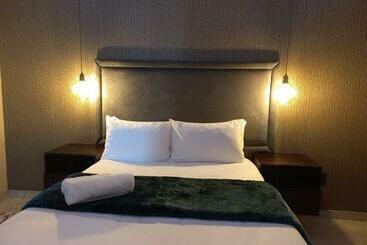 پانسیون Mbuso Guest Lodge