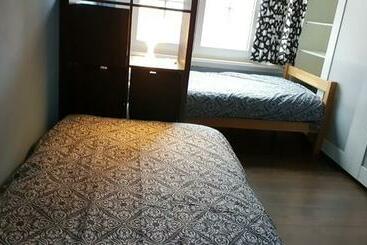 پانسیون Room With 2 Separated Beds
