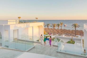 White Hills Resort