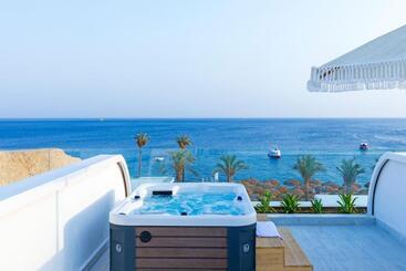 White Hills Resort