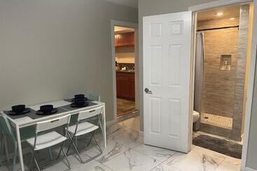 Adorable Suite In Tampa