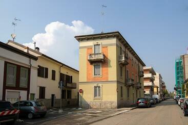 游客公寓 Casa Luna   Appartamento Vicino Al Centro