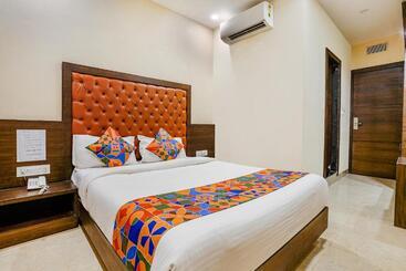Fabhotel Vertigo Suites Nr Bkc