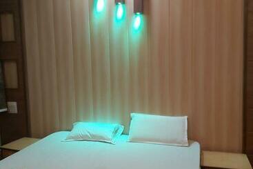 هتل Vilas, Prayagraj