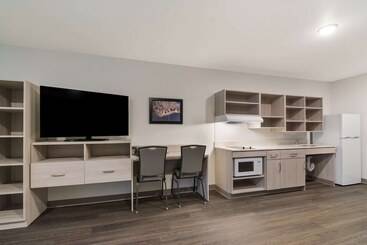 هتل Woodspring Suites Morrisville Raleigh Durham Airport