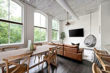 Relaxing Downtown Loft In The Heart Of Macon
