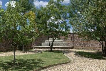 Villa Quinta Lomas Casa Completa Con Aéreas Verdes