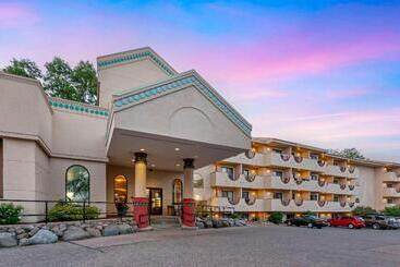 Atlantis Family Waterpark Hotel, Ascend Hotel Collection