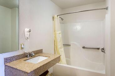 هتل Parkway Inn Of Birmingham