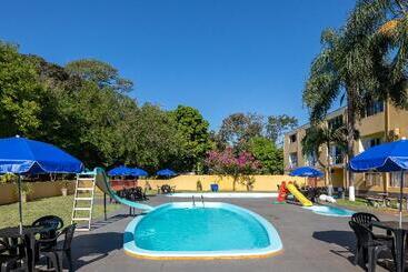 هتل Canzi Cataratas