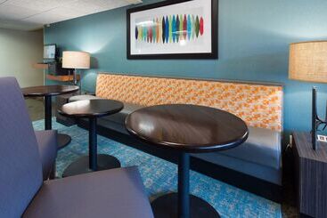 هتل Drury Inn & Suites Columbia Stadium Boulevard