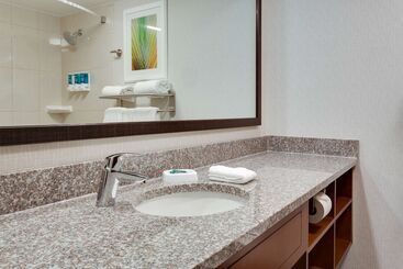 هتل Drury Inn & Suites Columbia Stadium Boulevard