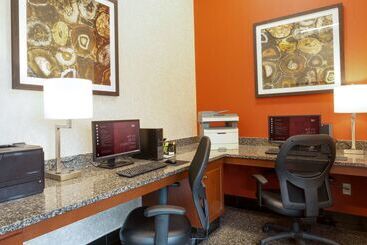 בית מלון כפרי Drury Inn & Suites St. Louis/o Fallon, Il