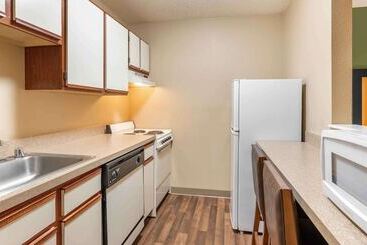 هتل Extended Stay America Select Suites   Richmond   Innsbrook