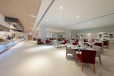 هتل Haikou Meilan International Airport