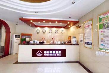 هتل Greentree Inn Bengbu Huaihe Walking Street