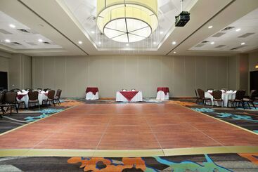 هتل Hilton Garden Inn Lawton Fort Sill