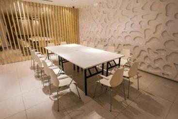 هتل Jinjiang Inn Jinzhou Luoyang Road