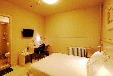 هتل Jinjiang Inn Baoding Development Zone