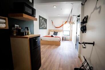 هتل Loge Leavenworth Downtown