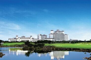 هتل Mission Hills Resort Haikou