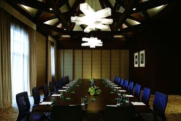 هتل Mission Hills Resort Haikou