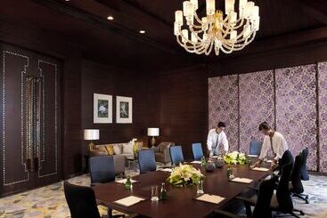 هتل Mission Hills Resort Haikou