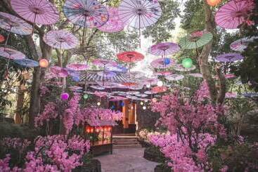 هتل Mission Hills Resort Haikou