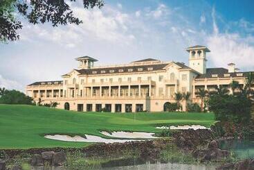 هتل Mission Hills Resort Haikou
