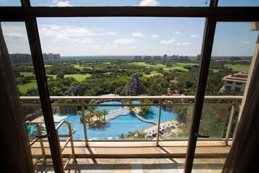 هتل Mission Hills Resort Haikou