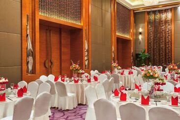 هتل Movenpick  Enshi