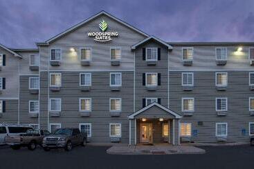 هتل Woodspring Suites Huntsville/ Madison