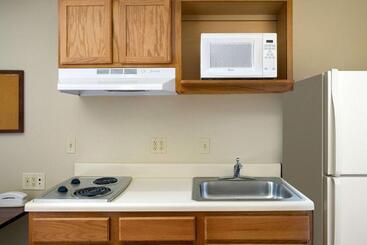 هتل Woodspring Suites Tulsa