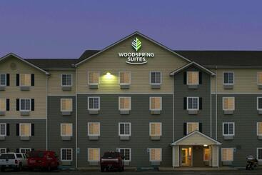 هتل Woodspring Suites Tulsa