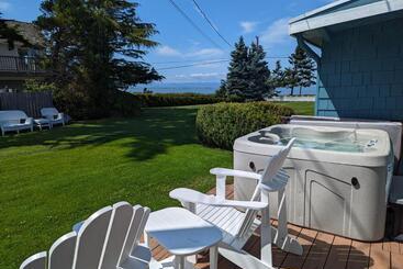 Juan De Fuca Cottages