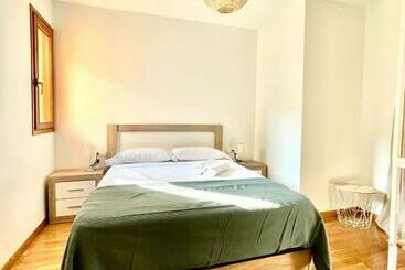 Acogedor Piso En Sort Con Piscina