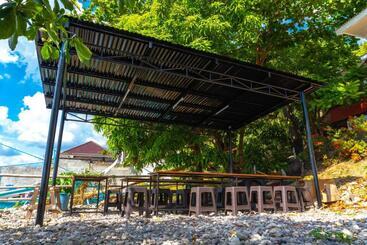 هاستل The Pod Mabini