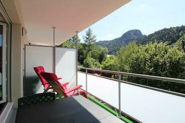 T3 Avec Terrasse, Proche Centre Mont Dore Et Thermes, Wifi, 2 Parkings, Résidence Récente Avec Ascen