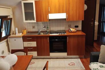 تختخواب و صبحانه Rocky House