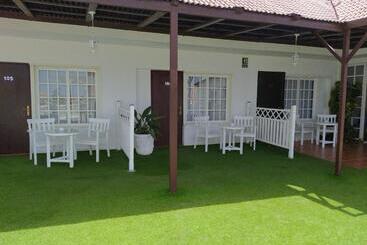 Отель Villa Las Flores