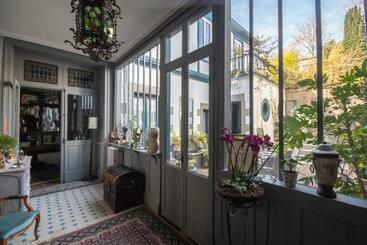 پانسیون Le Jardin Secret & Spa
