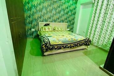 & Bnb Solanki Residency Jaipur