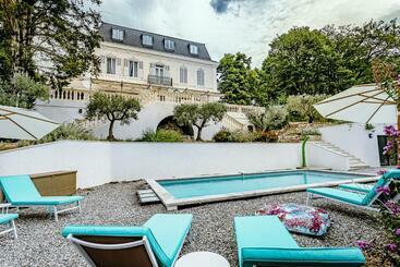 تختخواب و صبحانه Manoir D Amaury Chambres D Hôtes