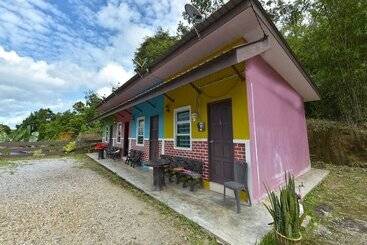 هتل Oyo 90605 Nurulhuda Langkawi Hillview Roomstay