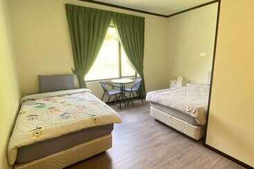 هتل Oyo 90616 George Adventure Base