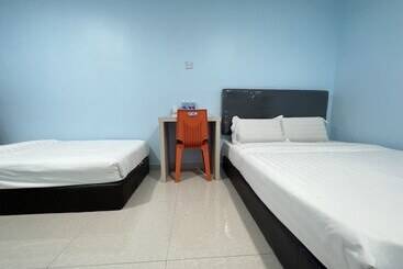 هتل Oyo 90621 Stutong Stay