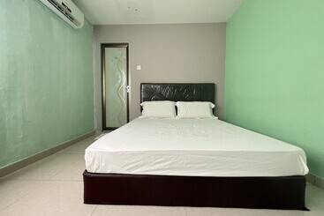 هتل Oyo 90621 Stutong Stay