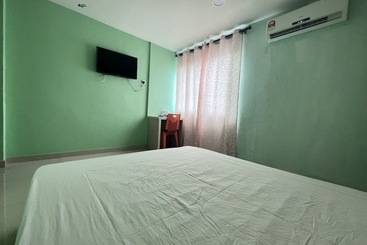 هتل Oyo 90621 Stutong Stay