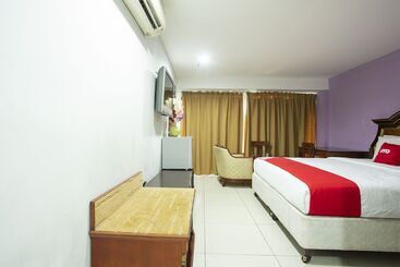 هتل Oyo 90624 Thank Q Inn 4