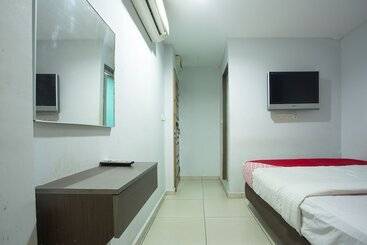 هتل Oyo 90624 Thank Q Inn 4